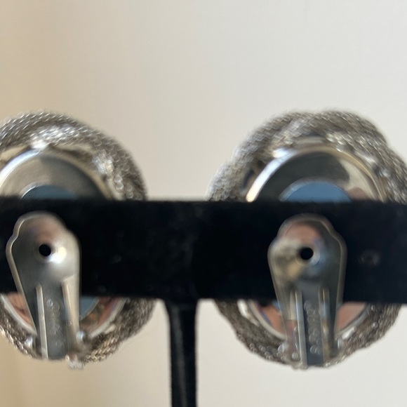 Vintage Carnegie Clip Earrings Blue Faceted Glass Silver Signed Large Oval - Picture 8 of 11